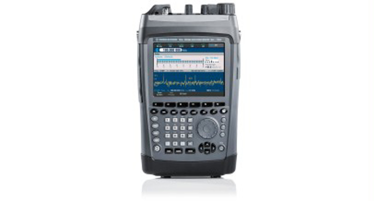 Picture of Rohde & Schwarz PR100 Portable Receiver